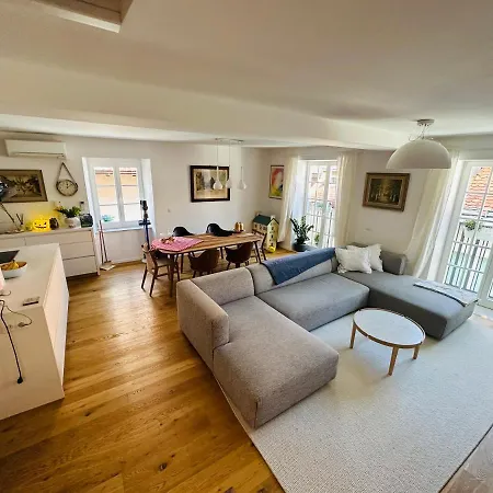 View In Appartement *